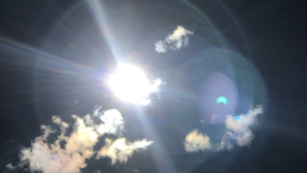Жители Брянской области не смогли из-за облаков 25 октября наблюдать  солнечное затмение
