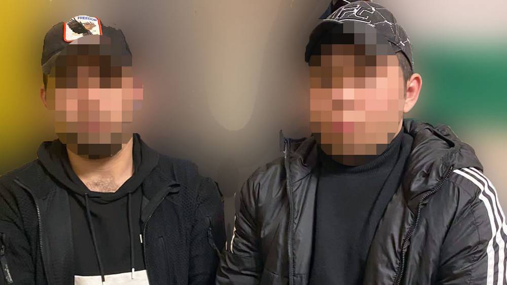 В Брянске сотрудники ФСБ задержали двоих участников банды с крупной партией наркотиков