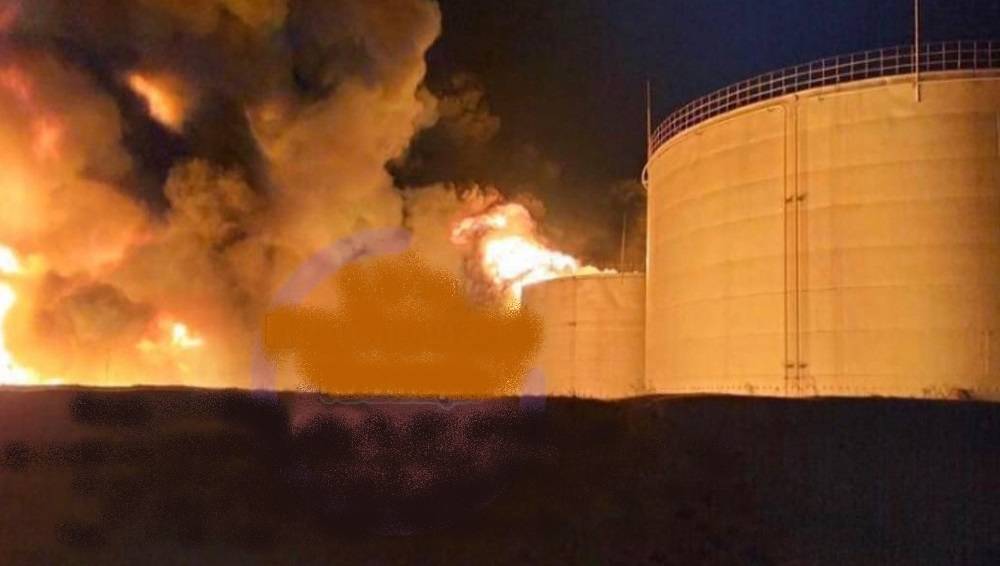 В сети появилось видео горения резервуаров с нефтепродуктами под Суражом Брянской области