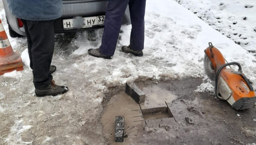 В Брянске проверили качество асфальта на новой дороге возле Славянского моста