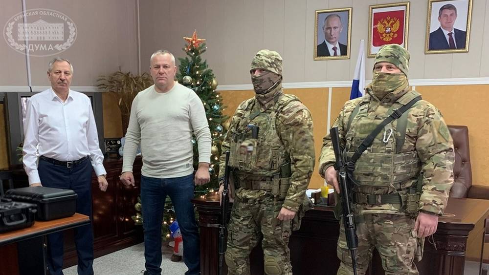 Глава Брянской областной думы Суббот встретился в Стародубе с бойцами спецподразделений
