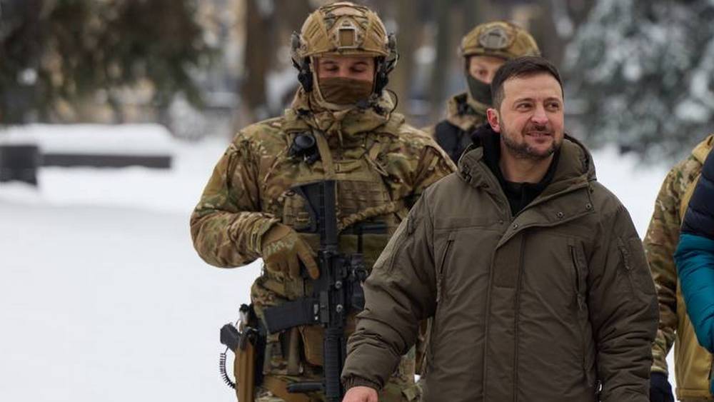 Украинский военный во время боя «как ни в чем не бывало» пошел с оторванной ногой