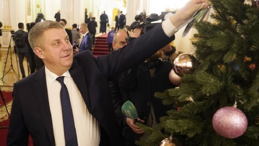 Брянский губернатор принял участие в кремлёвской «Ёлке желаний» и исполнит желания 3 детей