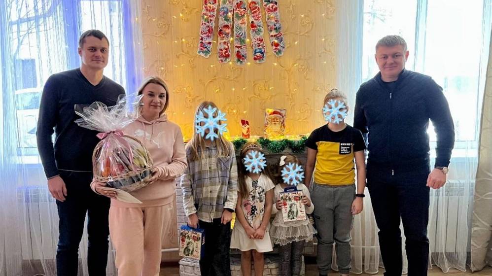 Роман Мимонов: «Карачевское местное отделение партии поздравит с Новым годом все семьи участников СВО в районе»