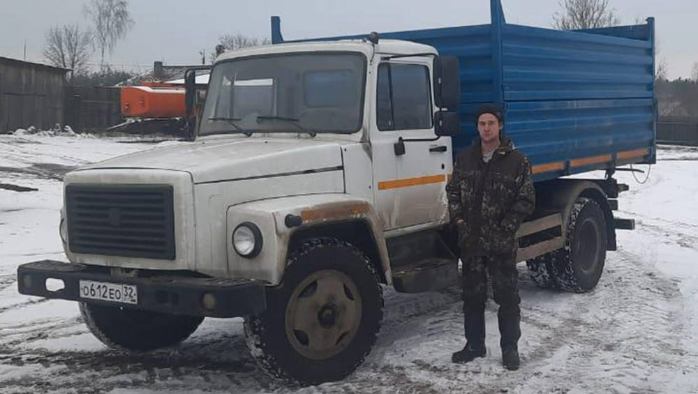 Брянский фермер получил грант в 4,7 млн рублей на развитие своей молочной фермы