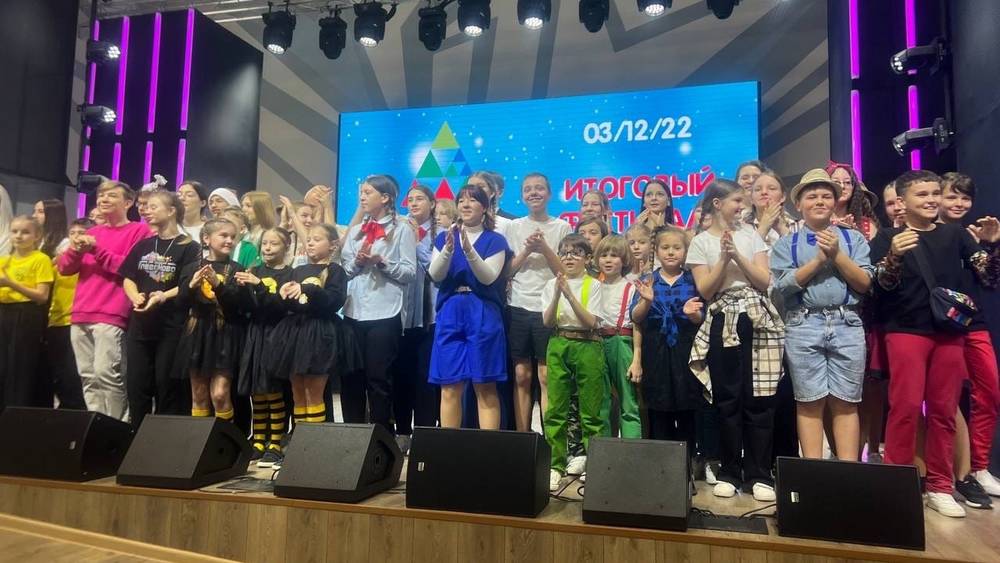 В Брянске более 20 команд юниор-лиги КВН подарили зрителям праздник смеха
