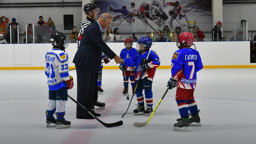 В Брянской области юные хоккеисты получат для занятий и матчей бесплатную форму