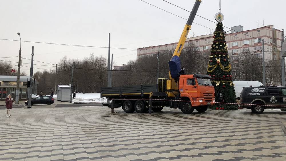 Московские коммунальщики сочли самым дорогим способ уборки тротуаров и дорог в Брянске