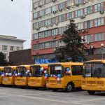 Школам Брянской области передали 42 автобуса для перевозки детей