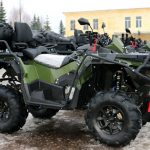 Власти Брянской области передали военным новые «Нивы» и квадроциклы