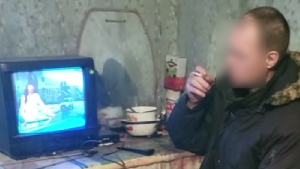 В Почепском районе Брянской области 40-летний вор превратил свой дом в наркопритон