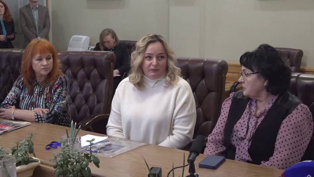 Брянский губернатор Богомаз провел встречу с женщинами из Комитета семей воинов Отечества