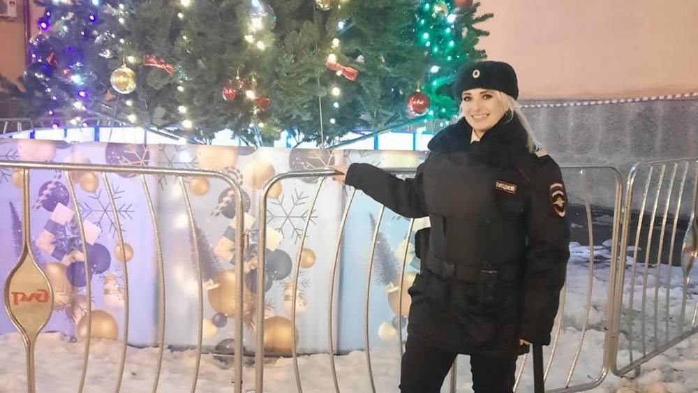 Сотрудница транспортной полиции спасла жизнь 14-летней девочке на станции Брянск-I