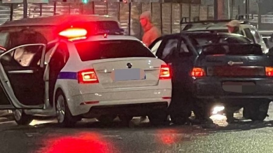 Житель Брянска обратился к очевидцам ДТП с автомобилем полиции на улице Горбатова