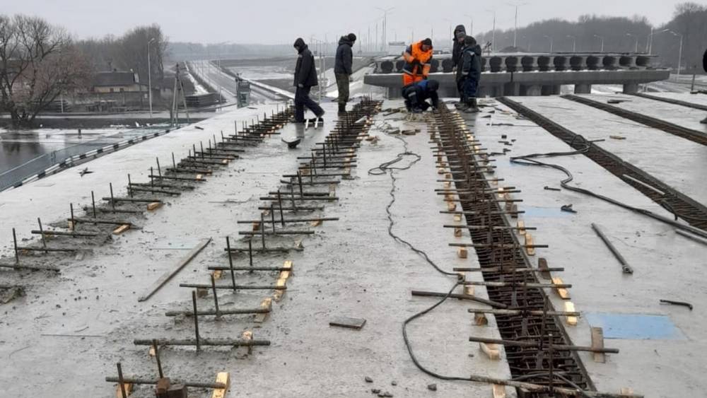 В Брянске строители Славянского моста подготовили площадку для монтажа пролета №8