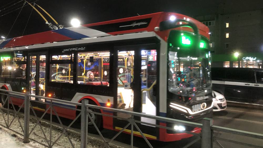 В Брянске в 2023 году отремонтируют 100 километров троллейбусных сетей
