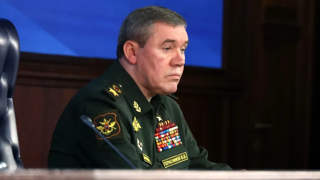 Герасимов заявил о расширении полосы безопасности за брянской границей