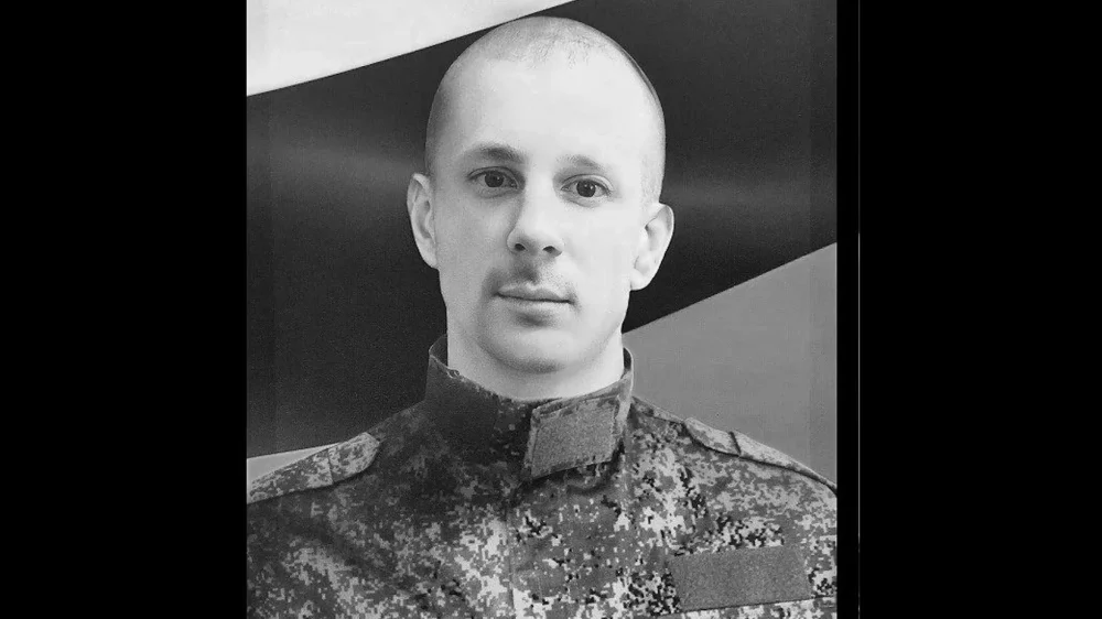 В ходе СВО на Украине погиб прикрывавший товарищей брянский военный Роман Бакунович