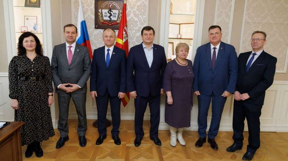 Николай Щеглов посетил Смоленский государственный медицинский университет