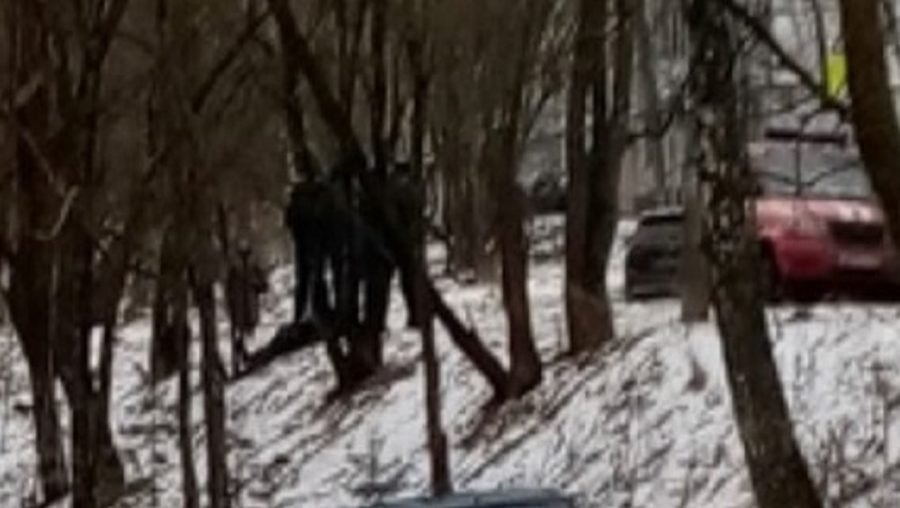 В 10 микрорайоне Брянска днём 17 января обнаружили тело скончавшегося мужчины