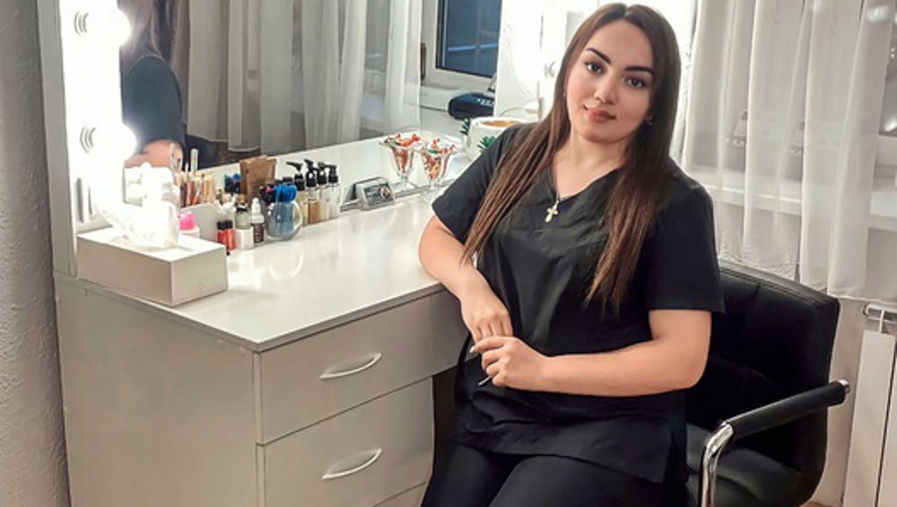 Благодаря соцконтракту жительница Карачева смогла открыть студию тату