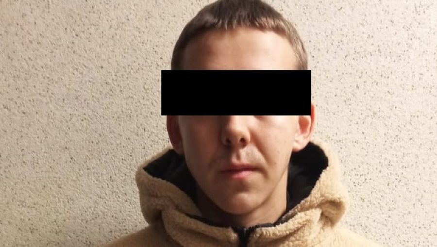 В Новозыбкове задержали 18-летнего помощника телефонных мошенников, обманувших трёх женщин