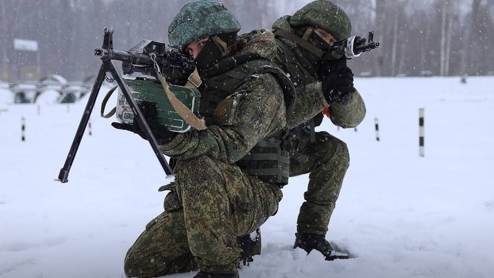 В Брянском соединении военнослужащие провели занятия с пулеметными расчетами