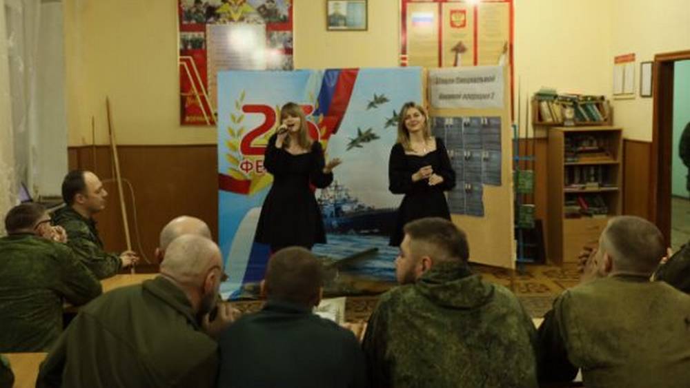 В Брянском соединении артисты дали концерт для мобилизованных военнослужащих