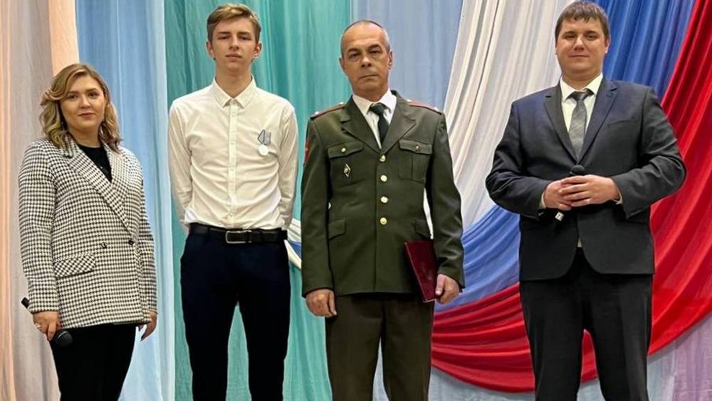 Жителю Климовского района Брянской области Александру Метелице вручена медаль «За отвагу»