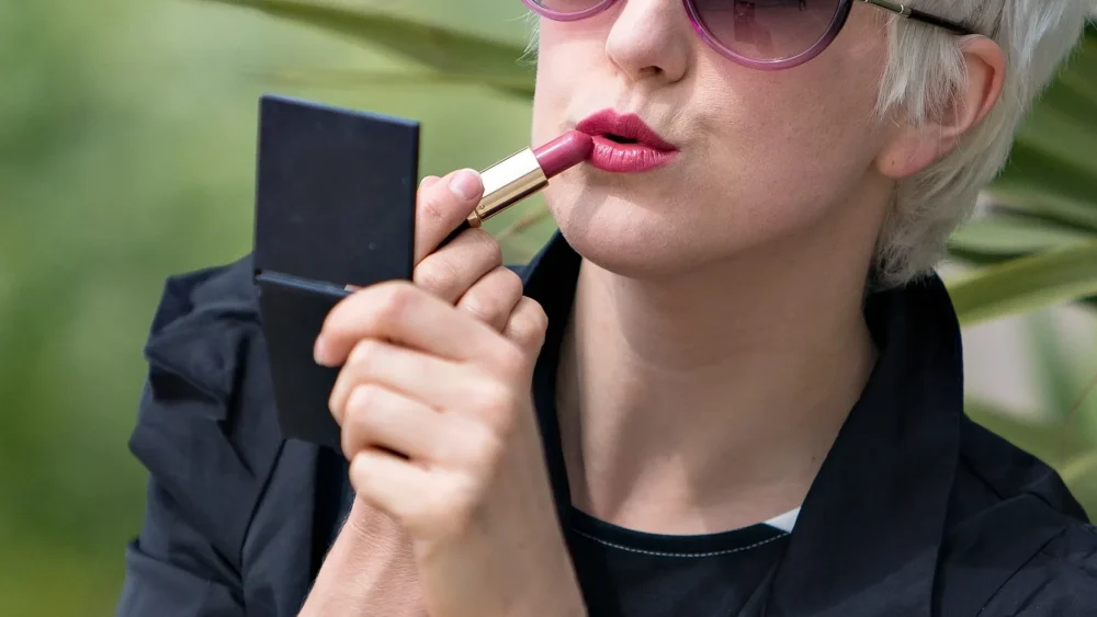 В Брянске специалисты Роспотребнадзора расскажут о качестве парфюмерии и косметики