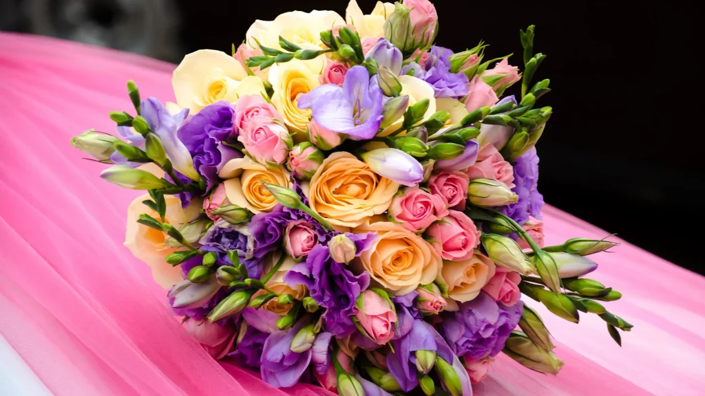 Когда услуга доставки цветов уместна и приоритетна, преимущества выбора