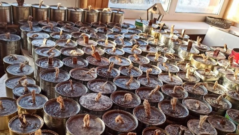 В брянских Белых Берегах за месяц сделали 945 окопных свечей для бойцов спецоперации