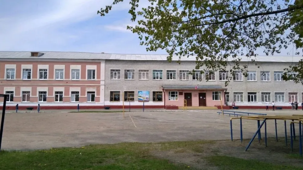 В Бежицком районе Брянска в школе № 14 в результате несчастного случая погиб уборщик