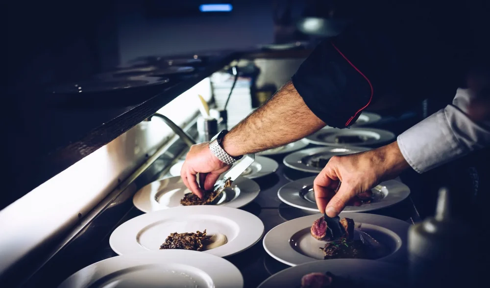 Освойте искусство кулинарии: обучение на курсах повара онлайн