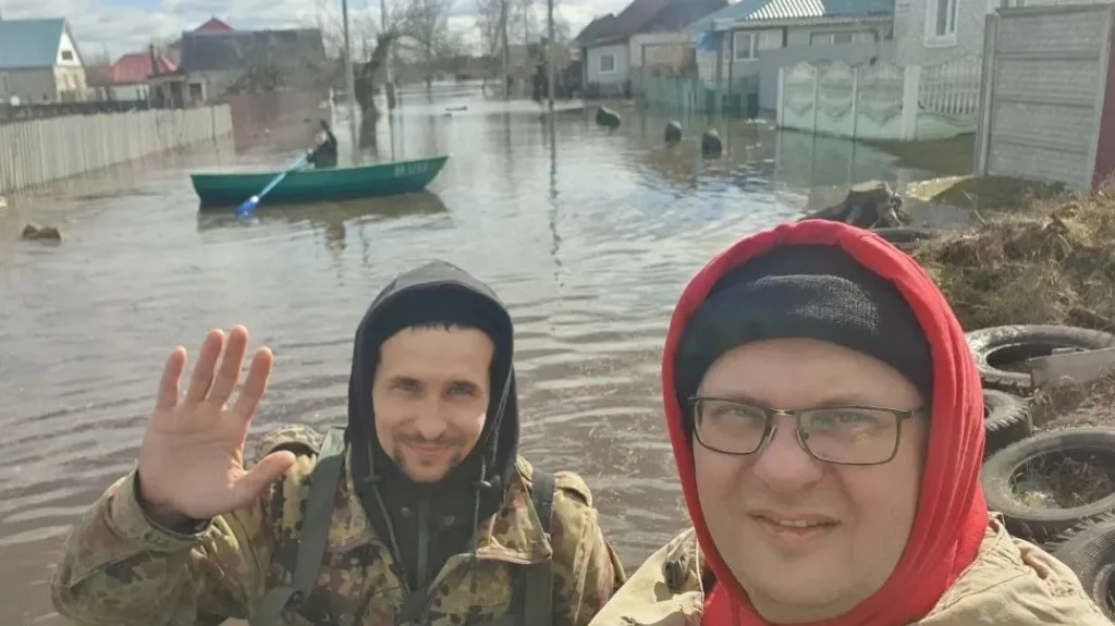 Брянские добровольцы пришли на помощь жителям области из-за паводка