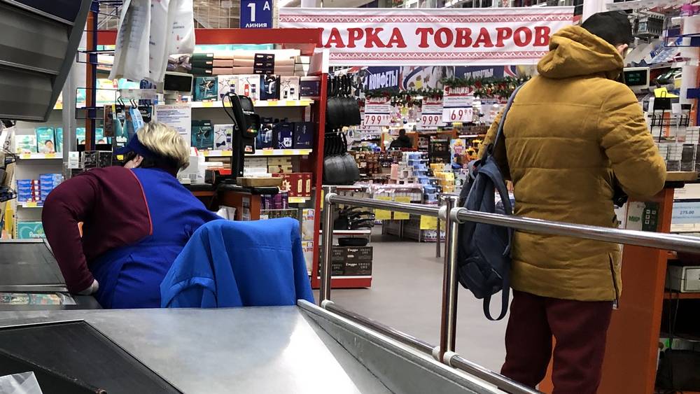 В Брянске из-за обвиненной в краже покупательницы в гипермаркете «Линия» случился скандал
