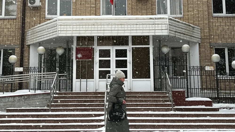 В день Прокопия дорогорушителя 12 марта Брянск стало заметать снегом