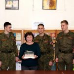 Брянские курсанты Военного учебного центра БГИТУ оригинально поздравили женщин с 8 Марта
