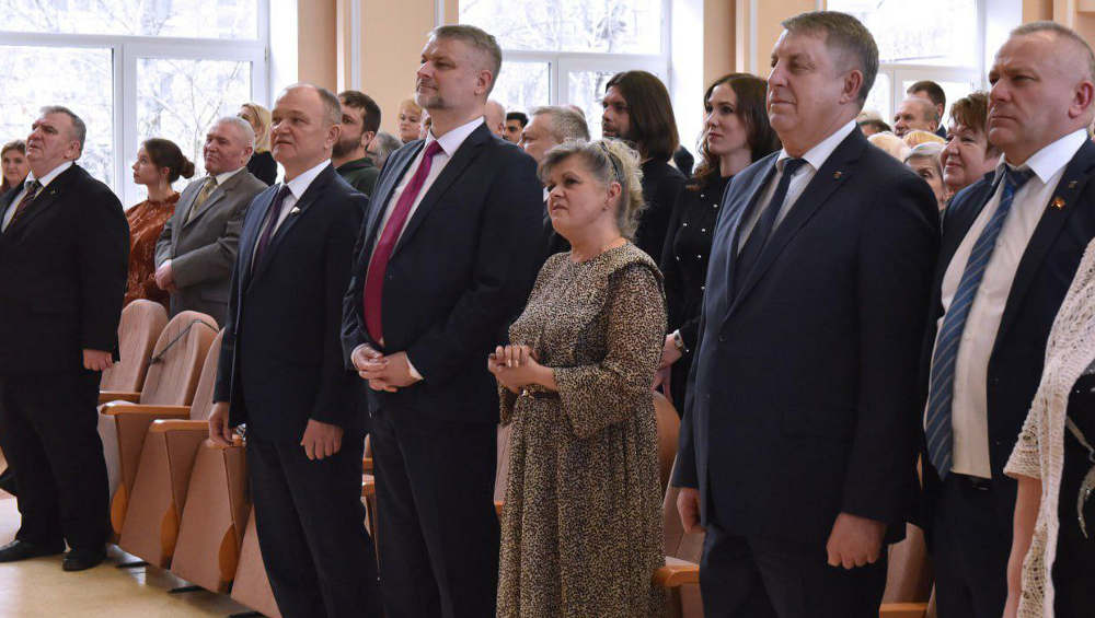 В Брянске поздравили экс-губернатора Юрия Лодкина с 85-летием