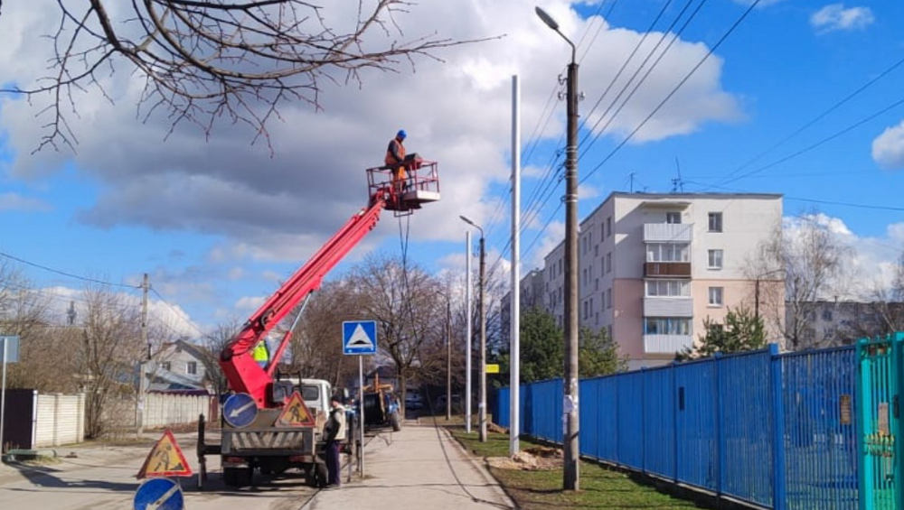 В Брянске на улице Ермакова сделают новое наружное освещение
