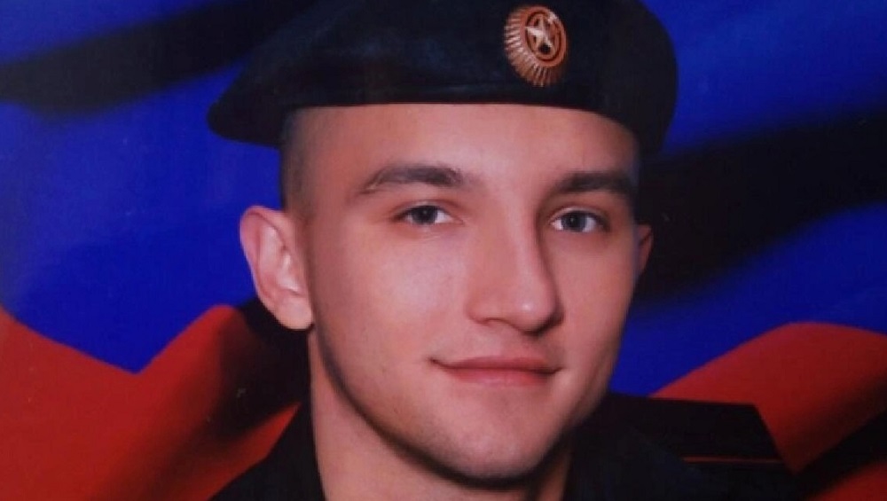 В Комаричах простились с погибшим в ходе СВО 23-летним воином Владимиром Сорокиным