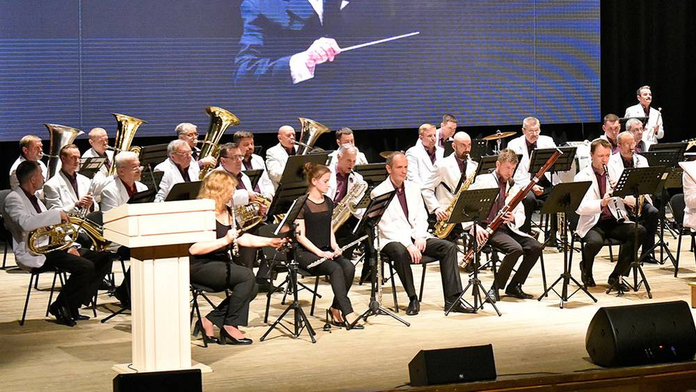 Городской духовой оркестр выступит с праздничной программой в парках Брянска 1 и 9 Мая