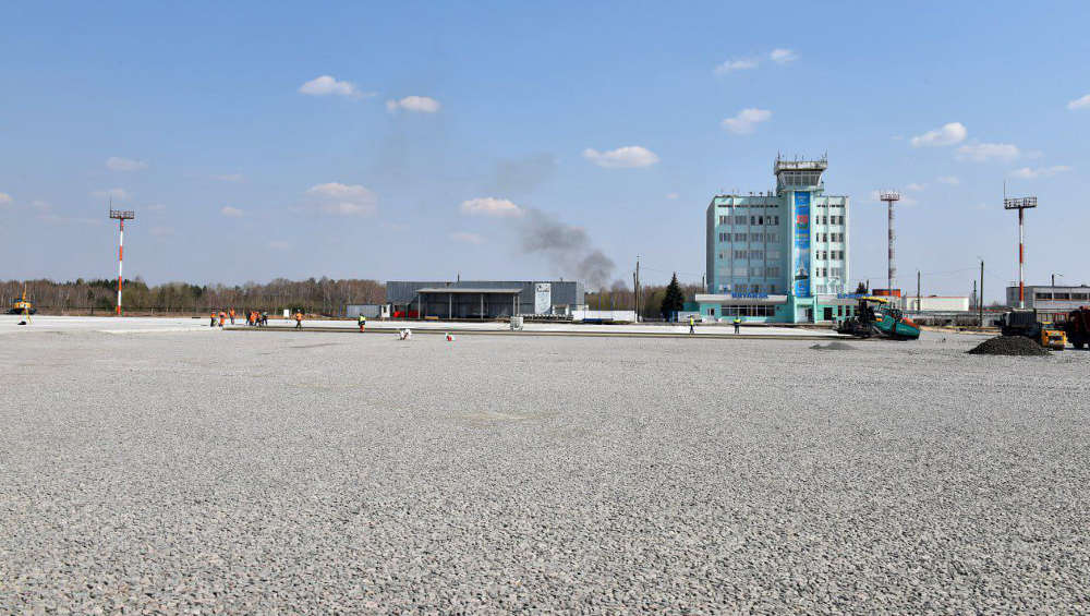 В аэропорту Брянска подошла к завершению реконструкция взлетно-посадочной полосы