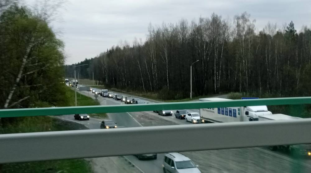 Обозначились пять причин гигантских пробок под Брянском вечером после Пасхи