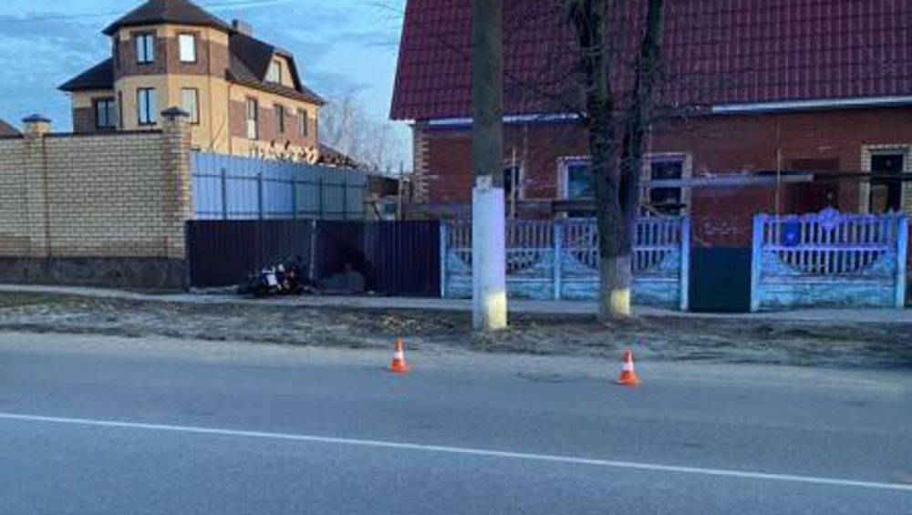 В Брянске на улице Бежицкой мотоциклист врезался в электроопору и был госпитализирован