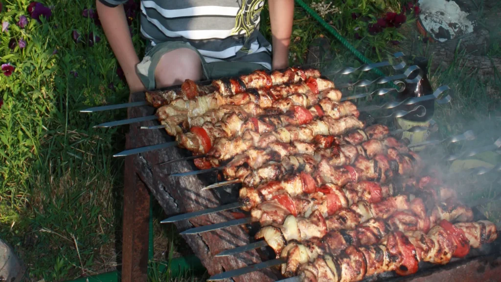 Жителя Брянской области «шашлычный набор» в этом году обойдется дороже на 8 процентов