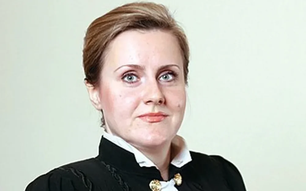 Брянская экс-судья Елена Кондрат предстанет перед судом по делу о взяточничестве
