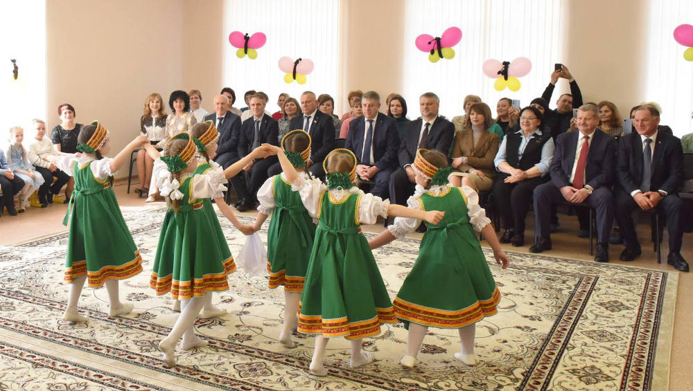 Брянским семьям помогут компенсациями за оплату детского сада