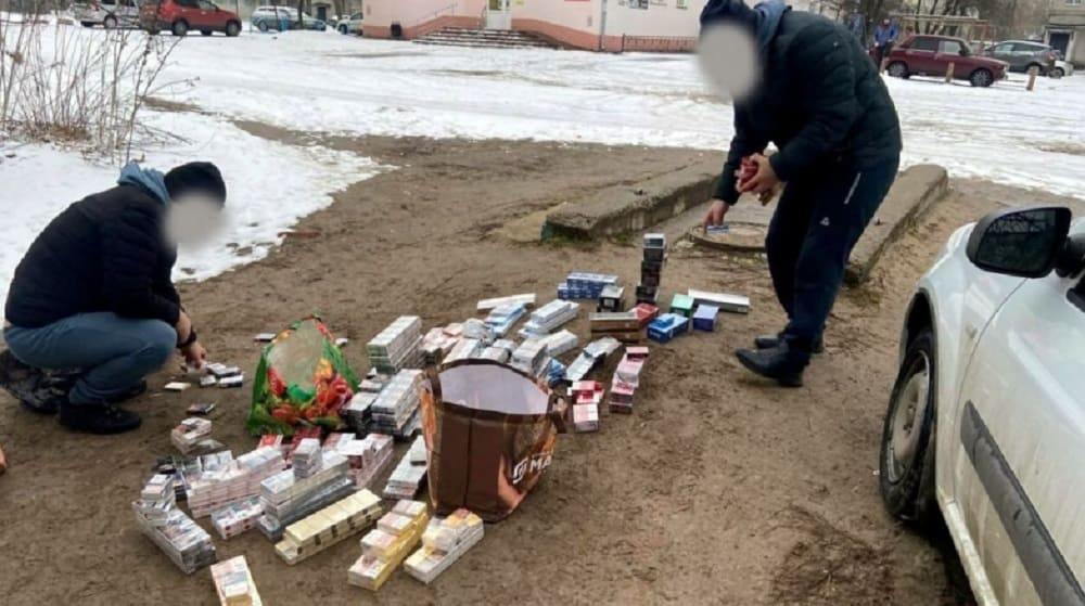 В Новозыбкове у иностранца полиция изъяла 988 пачек нелегальных сигарет на 116000 рублей