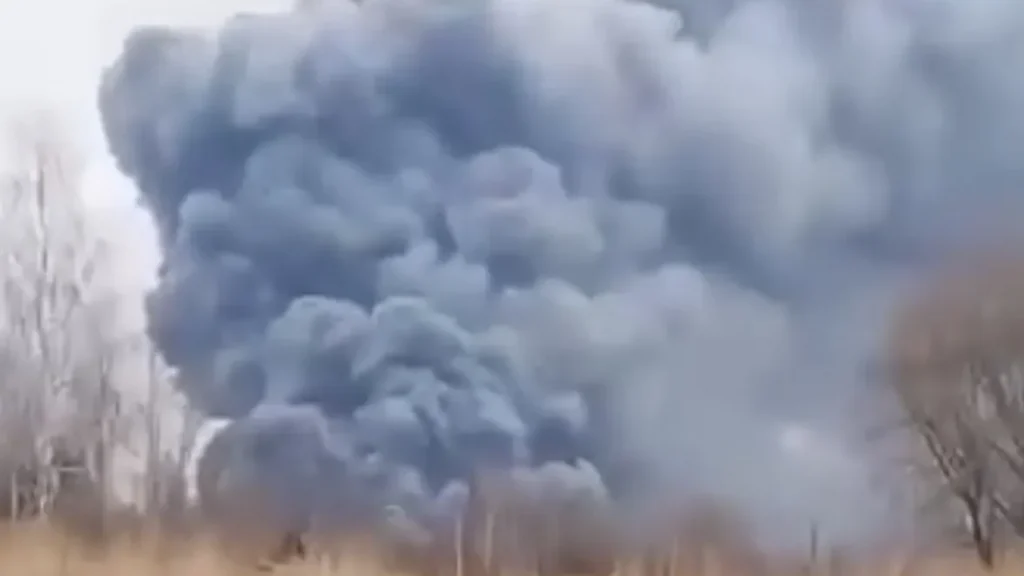 Спасатели полностью потушили пожар на птицефабрике «Мираторга» в Брянской области